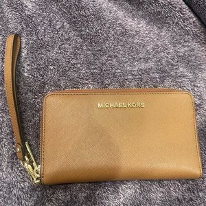 Michael Kors Womens wallet-Brand New.